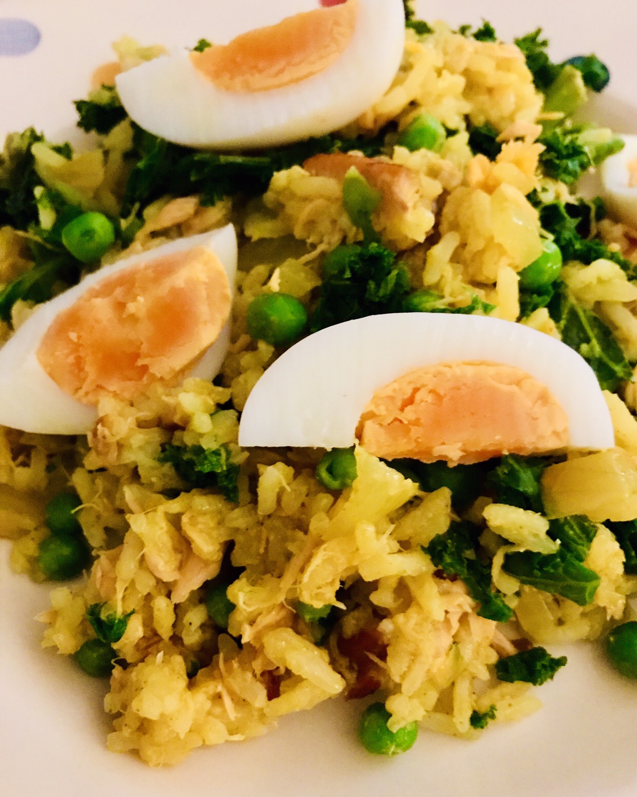 Hot smoked salmon kedgeree (new recipe) - It's not easy being greedy
