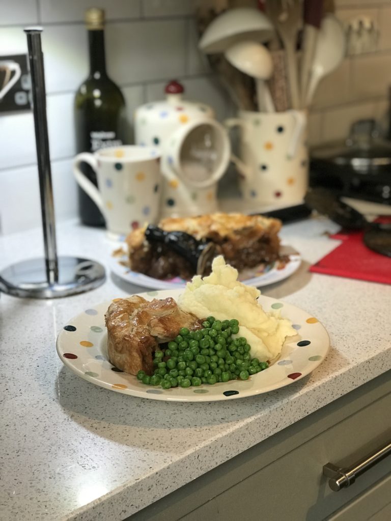 pie with mash and peas