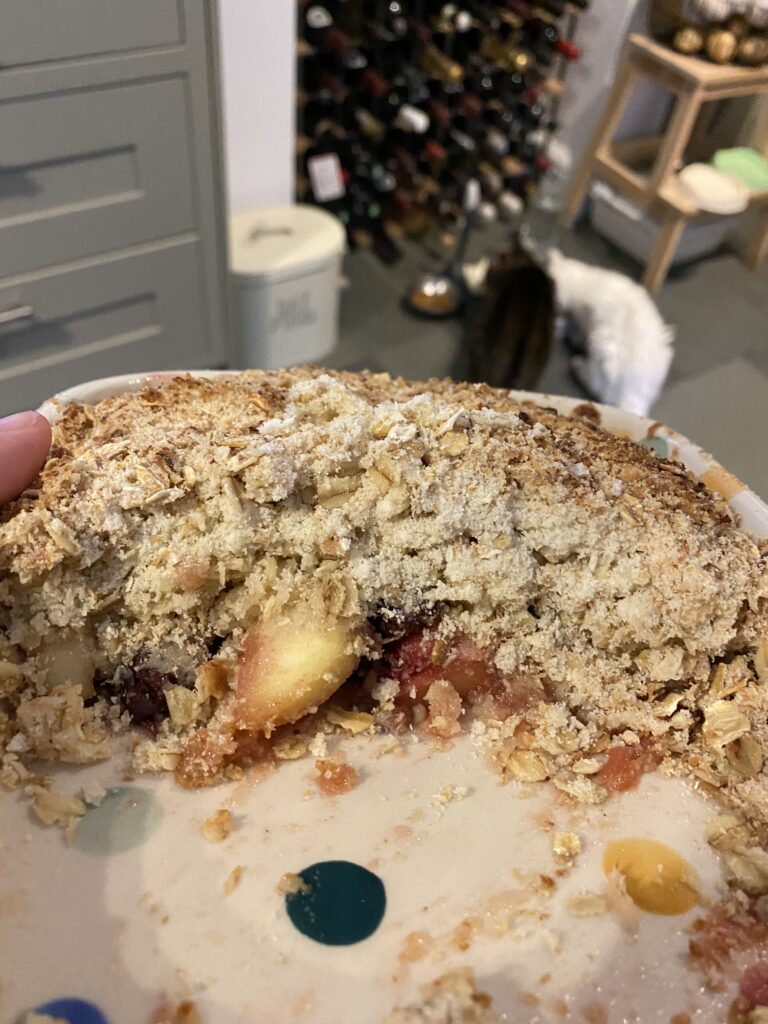 Apple and cherry crumble